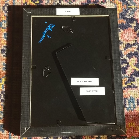 Minimalist Line Drawing - Picture 3 of 3